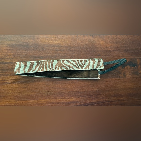 Sweaty Bands non-slip headband - Picture 2 of 3